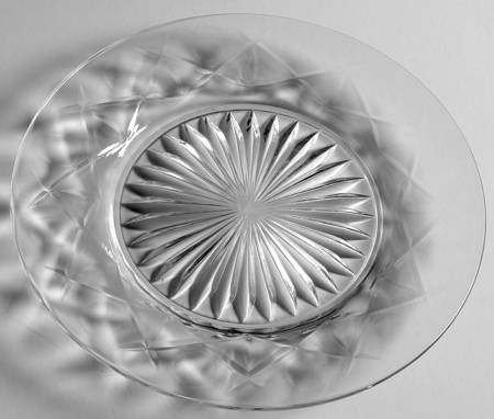 1001-3 Luncheon Plate