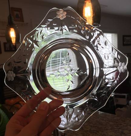 1004-1 Square Bread & Butter Plate