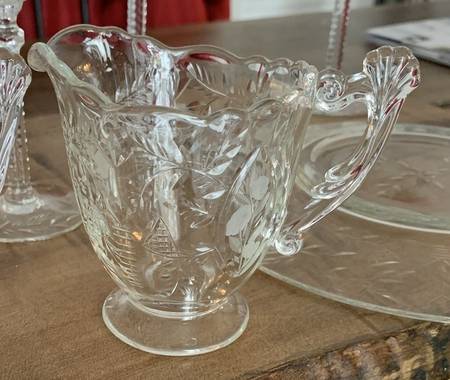 Knickerbocker (Stem 1007) Creamer