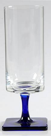 Linear Terzo Blue Stem White Wine