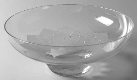 Lotus Blossoms 7" Round Bowl