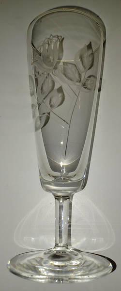 SHADOW ROSE (STEM 2000) Fluted Champagne