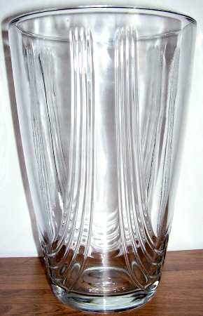 Magnolia 10" Flower Vase