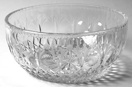Queen 9" Salad Bowl