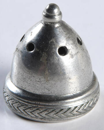 Richmond (No Trim, Notched and Multisided Stem) Metal Lid for Footed Shaker