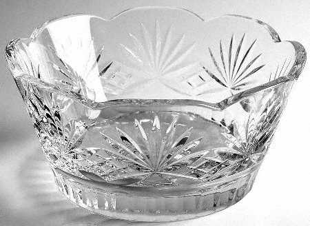 Richmond (No Trim, Notched and Multisided Stem) 9" Scalloped Round Bowl