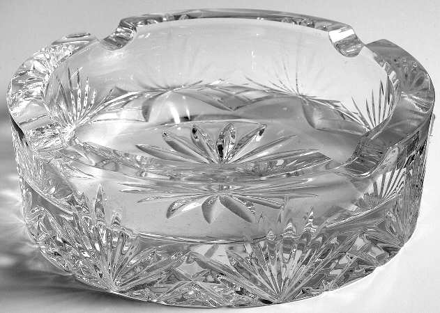 Richmond (No Trim, Notched and Multisided Stem) 7" Ashtray