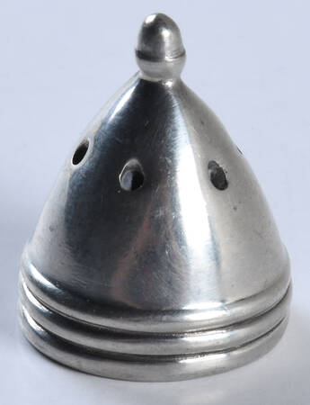 Vogue Metal Lid for Footed Shaker
