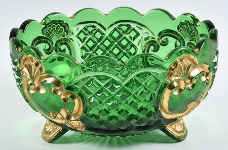 Croesus Green (Emerald) 8" Footed Round Bowl