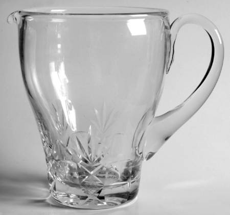Carola 64 Oz Pitcher