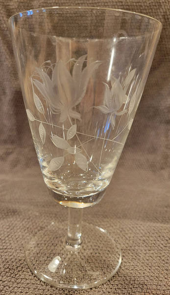 2000-6 Water Goblet