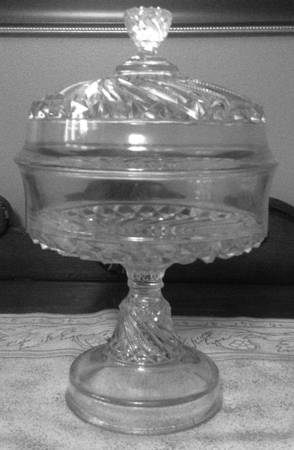 Bar and Diamond Clear 7" Compote & Lid