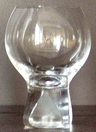 RC42 Wine Glass