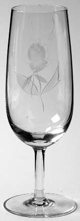 RC56 Fluted Champagne