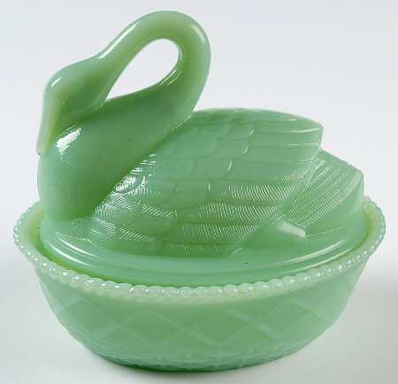 Animals & Figurines Swan on Nest