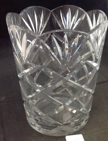 Empire 9" Flower Vase