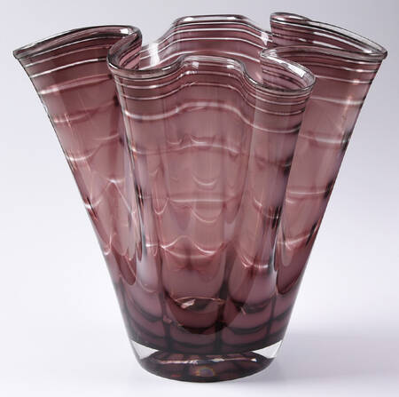 Art Glass 10" Flower Vase