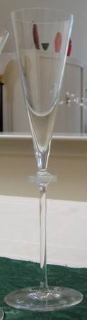RC81 Fluted Champagne