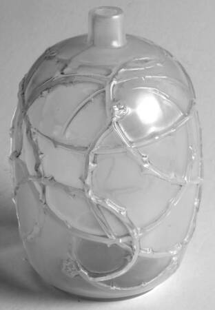Eglantine by Rene Lalique