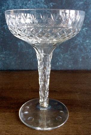 Sci10 Tall Hollow Stem Champagne