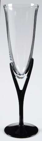 Capistrano Black Fluted Champagne