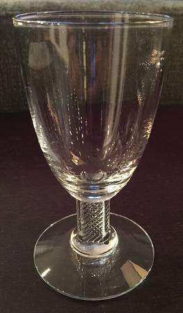 325 Clear Claret Wine