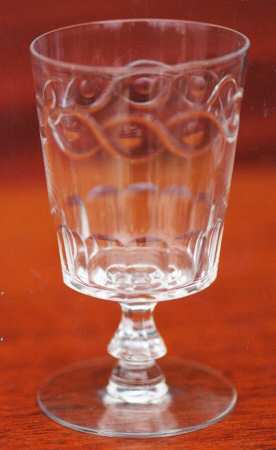 Cut 1009 Wine Glass