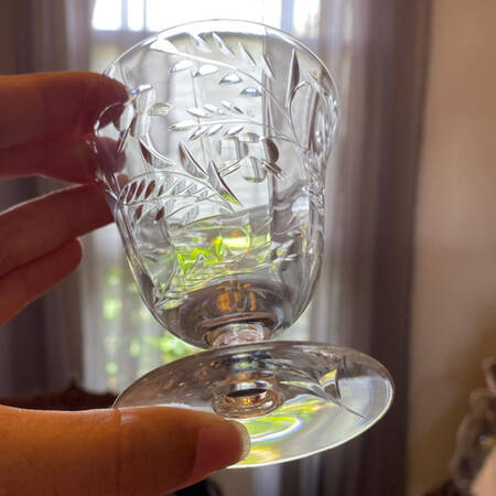 Cut 627 1-2 Oyster or Fruit Cocktail