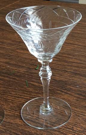 Cut 834 Champagne/Tall Sherbet