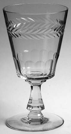 Laurel (Round Base) Water Goblet