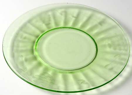 Grape Green (Cut 6) Luncheon Plate