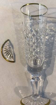 Victoria Clear (Gold Trim) Fluted Champagne