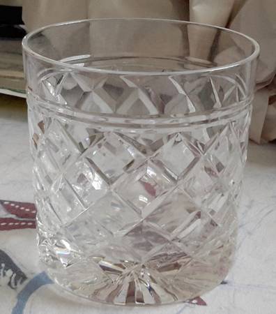 Victoria (No Trim, Cut) Old Fashioned