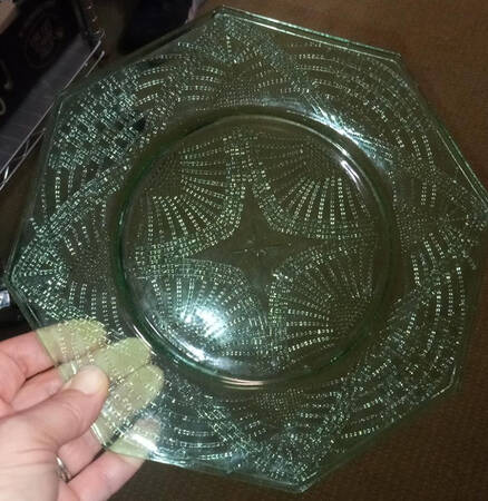 Romanesque Green 8" Salad Plate