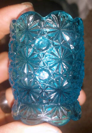 Daisy and Button Blue Toothpick Holder