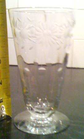 Cut 250 Gray Footed Tumbler