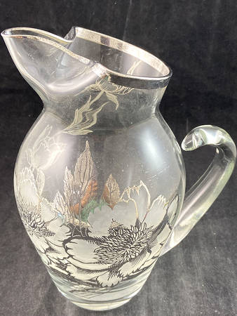 Peony 68 Oz Ice Lip Pitcher