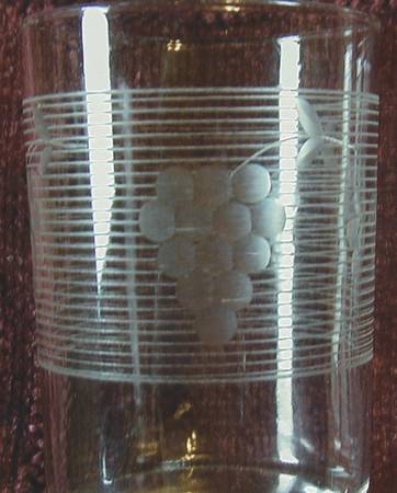 Grape on Grid (Cut #96) 8 Oz Flat Tumbler