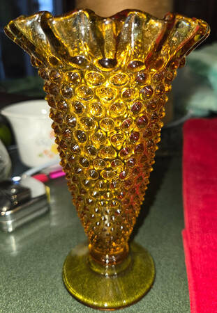 Hobnail Amber 6" Crimped Vase