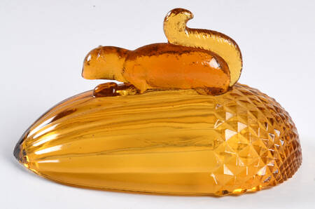 Animals & Figurines Candy Box-Acorn/Squirrel-Caramel Lid