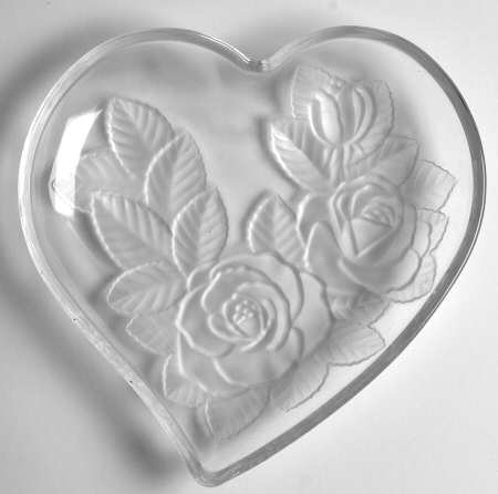 Winter Rose Small Heart Shape Tray
