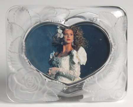 Winter Rose Heart Shape Picture Frame