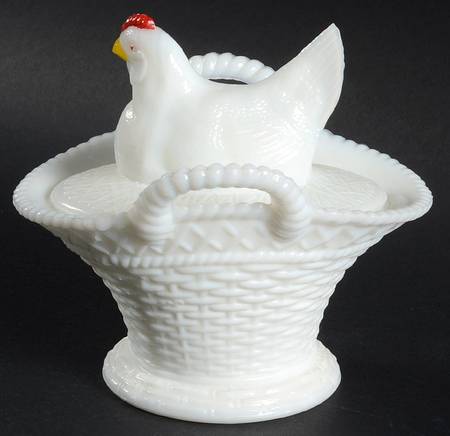 Animals & Figurines Chick on Basket