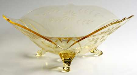 Tyrus Yellow 11" Round 3-Toed Crimped Bowl