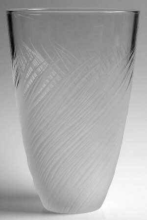 Piume 9" Flower Vase