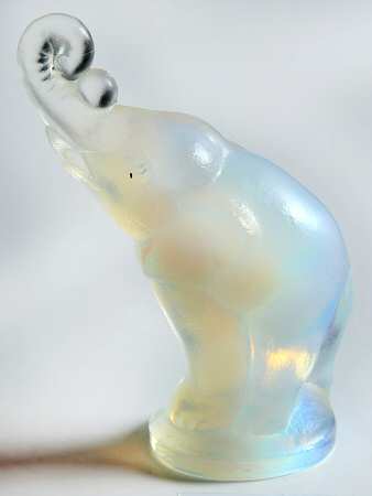 Animals & Figurines #A64 Small Elephant
