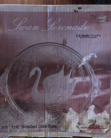 Swan Serenade Handled Cake Plate