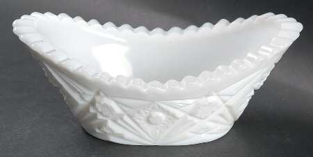 119 (Milkglass) by Smith Glass 