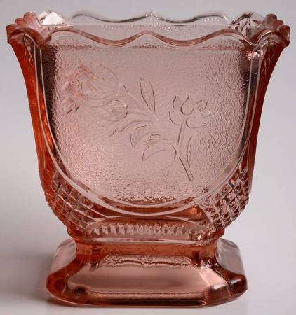 Rose in the Snow Pink by Smith Glass 