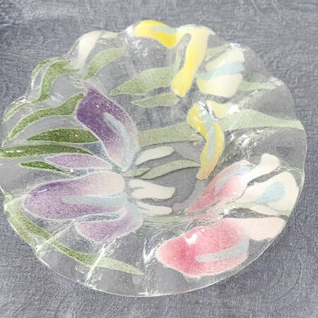 Art Glass 6" Round Bowl
